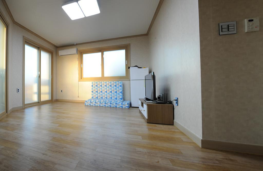 The 1St Andong Hostel ภายนอก รูปภาพ