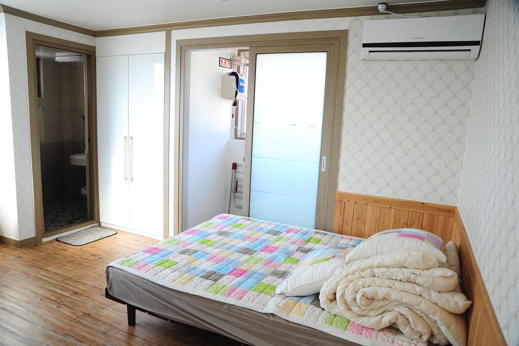 The 1St Andong Hostel ภายนอก รูปภาพ